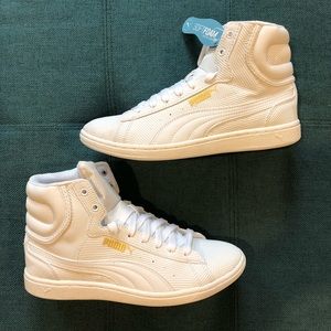 White Puma Sneakers - Size 7